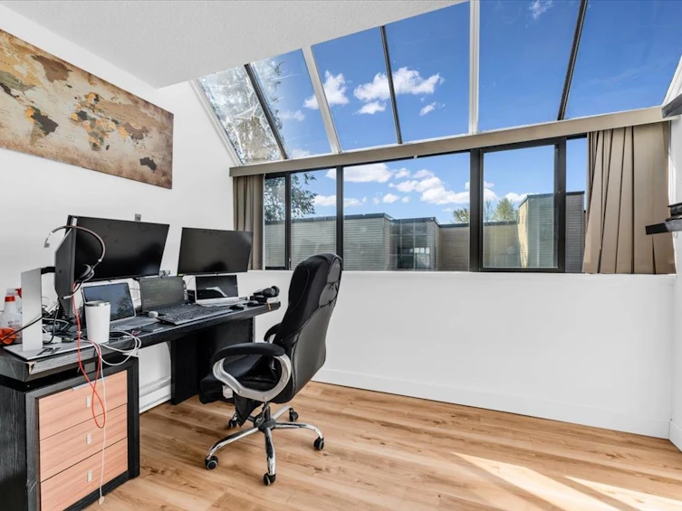 3295 Mountain Highway, North Vancouver, BC, V7K 2H4 - 25