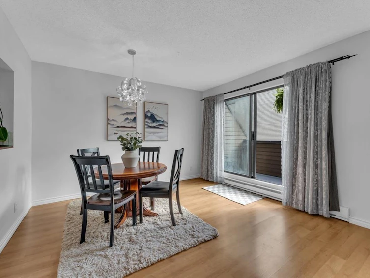 3295 Mountain Highway, North Vancouver, BC, V7K 2H4 - 10