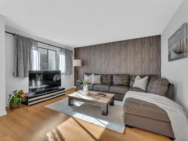 3295 Mountain Highway, North Vancouver, BC, V7K 2H4 - 5