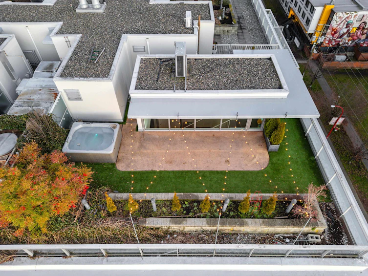 801-221 Union Street, Vancouver, BC, V6A 0B4 - 3