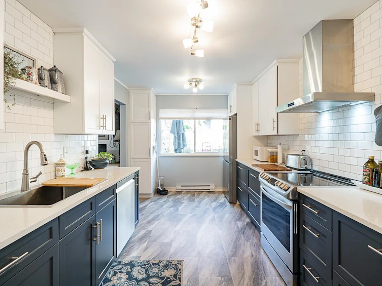 6021 194a Street, Surrey, BC, V3S 7L2 - 5