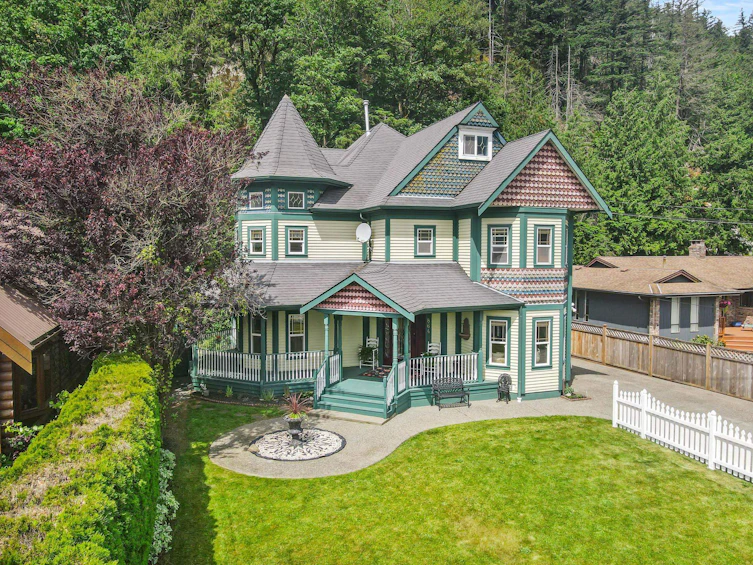 864 Hot Springs Road, Harrison Hot Springs, BC, V0M 1K0