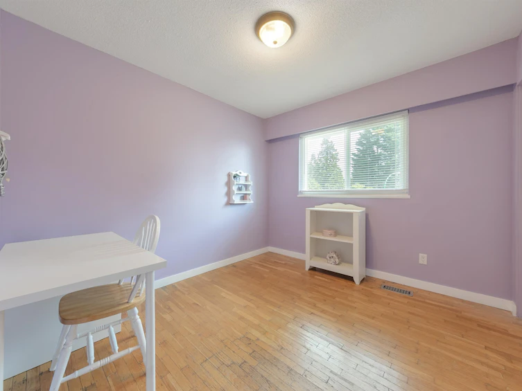 645 Mccartney Close, North Vancouver, BC, V7H 2H1 - 19