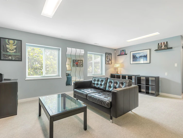 645 Mccartney Close, North Vancouver, BC, V7H 2H1 - 22