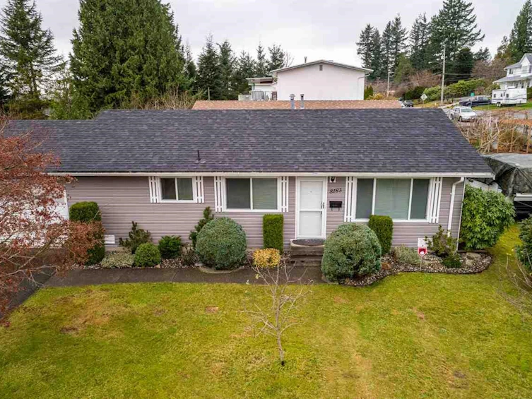 8183 Philbert Street, Mission, BC, V2V 5N1 - 2