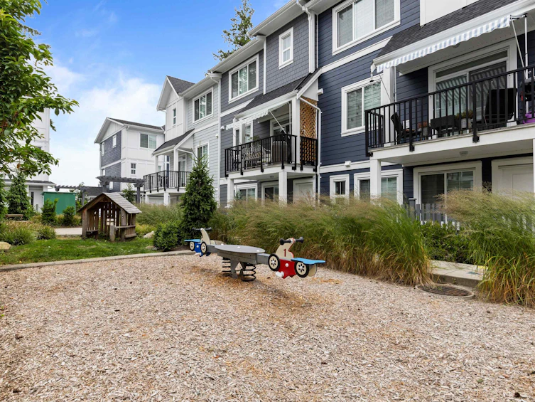 44-20321 80 Avenue, Langley, BC, V2Y 3S3 - 4