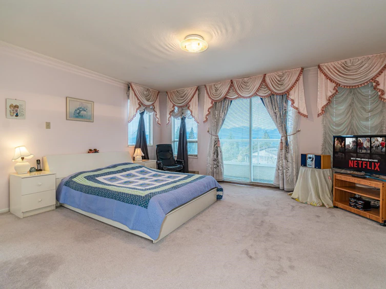 7370 Pandora Street, Burnaby, BC, V5A 1B9 - 26