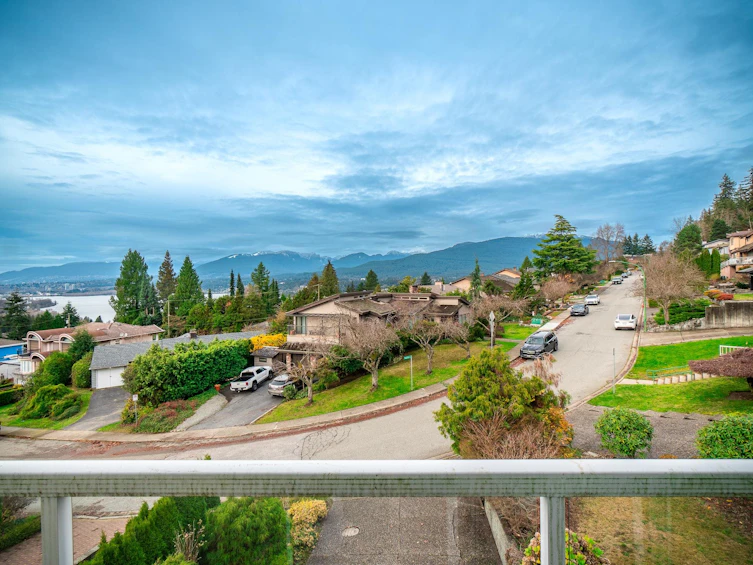 7370 Pandora Street, Burnaby, BC, V5A 1B9 - 5