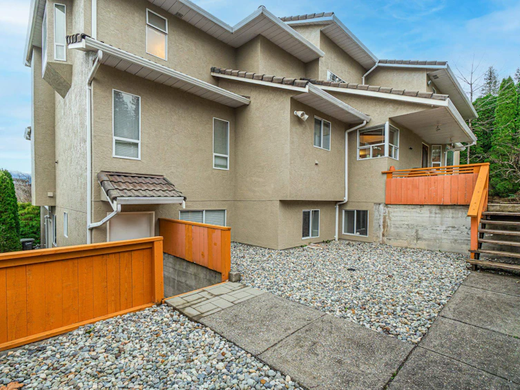 7370 Pandora Street, Burnaby, BC, V5A 1B9 - 34