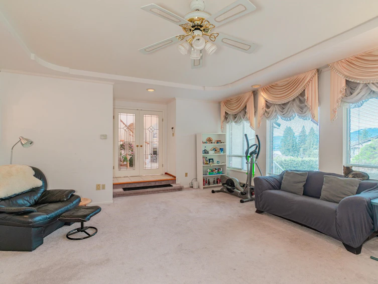 7370 Pandora Street, Burnaby, BC, V5A 1B9 - 17