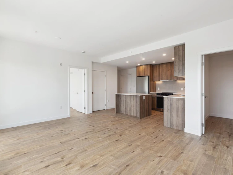 403-3594 Malsum Drive, North Vancouver, BC, V7G 0B5 - 6