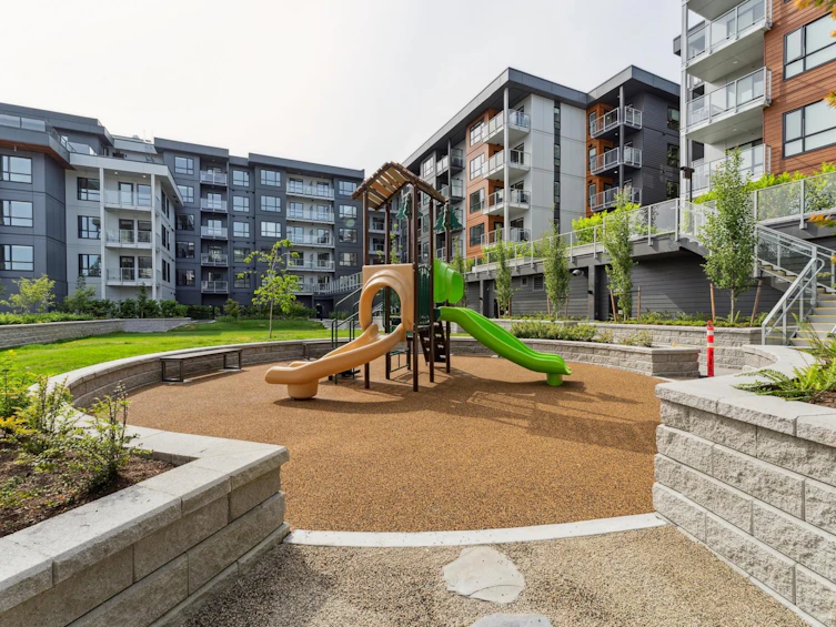 403-3594 Malsum Drive, North Vancouver, BC, V7G 0B5 - 34
