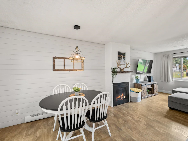 7710 Swift Drive, Mission, BC, V2V 5L9 - 7