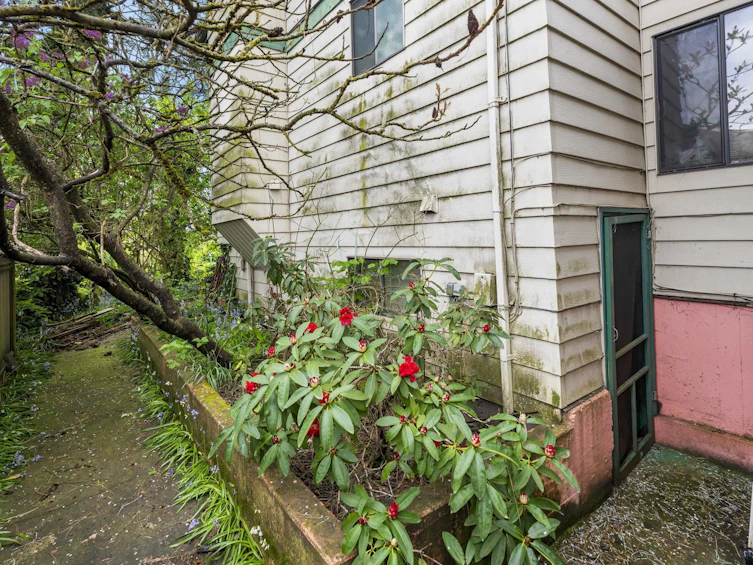 451 E Eighth Avenue, New Westminster, BC, V3L 4K9 - 7