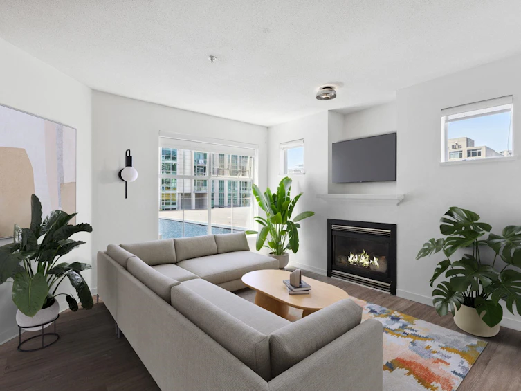300-137 E 1st Street, North Vancouver, BC, V7L 1B2 - 5