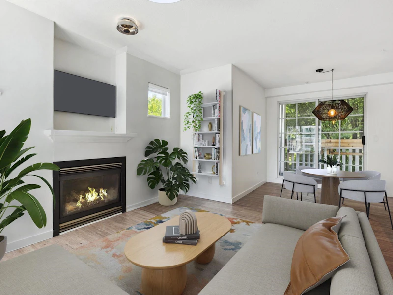 300 - 137 E 1st Street, North Vancouver BC V7L 1B2