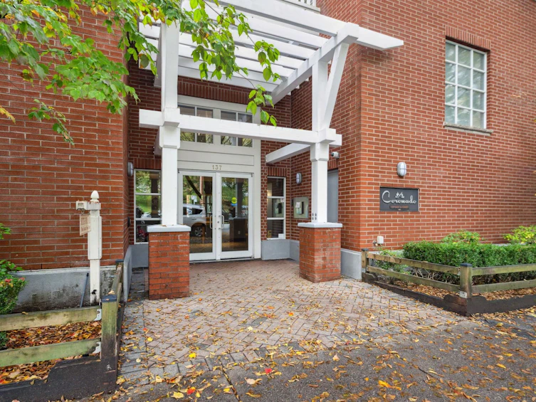 300-137 E 1st Street, North Vancouver, BC, V7L 1B2 - 3