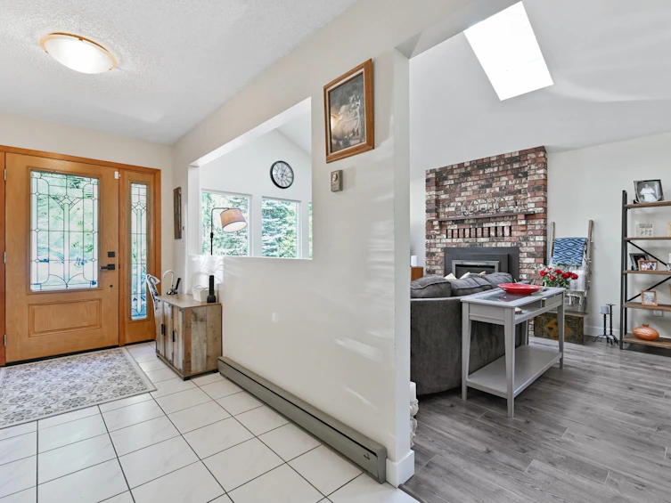 12627 Garibaldi Street, Maple Ridge, BC, V2W 1N3 - 6