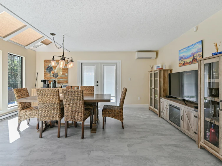 12627 Garibaldi Street, Maple Ridge, BC, V2W 1N3 - 13