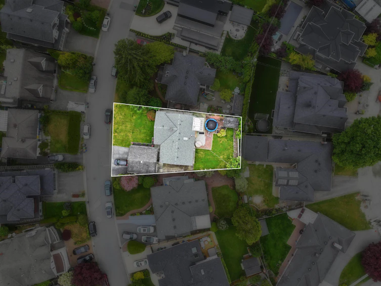 3149 Beverley Crescent, North Vancouver, BC, V7R 2W4 - 3