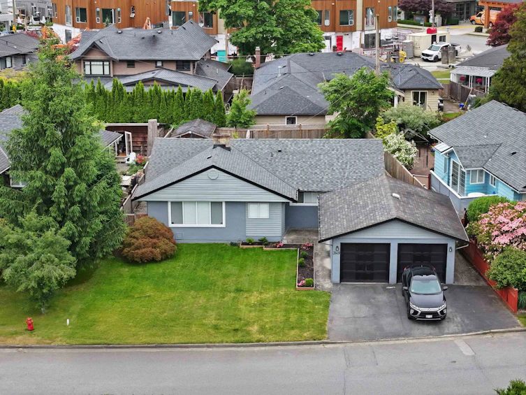 3149 Beverley Crescent, North Vancouver, BC, V7R 2W4 - 2