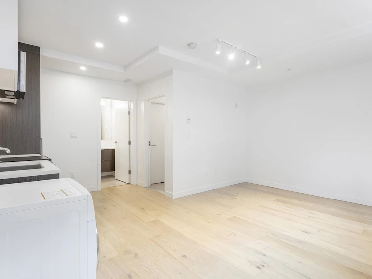 121-649 E 3rd Street, North Vancouver, BC, V7L 1G6 - 32