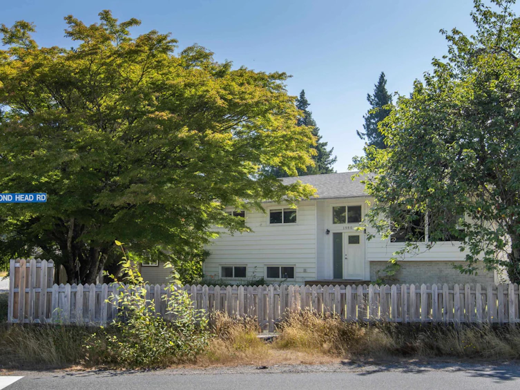 1980 Garibaldi Way, Squamish, BC, V0N 1T0 - 2