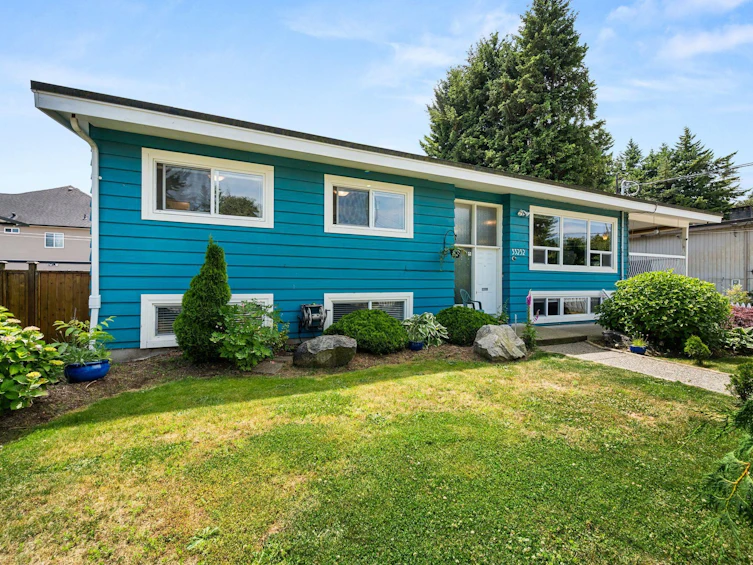 33232 Hawthorne Avenue, Abbotsford, BC, V2S 1B3 - 3