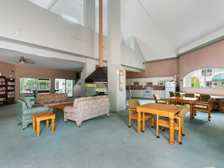 411-1785 Martin Drive, Surrey, BC, V4A 9T5 - 26
