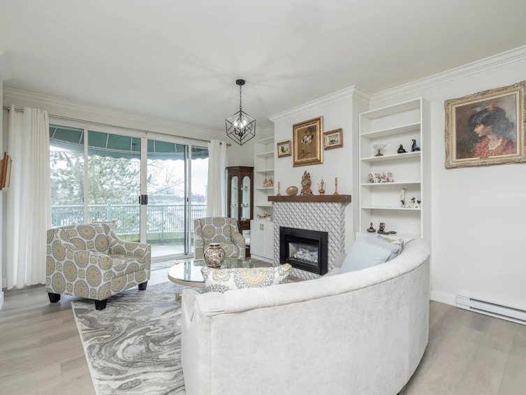 411-1785 Martin Drive, Surrey, BC, V4A 9T5 - 9