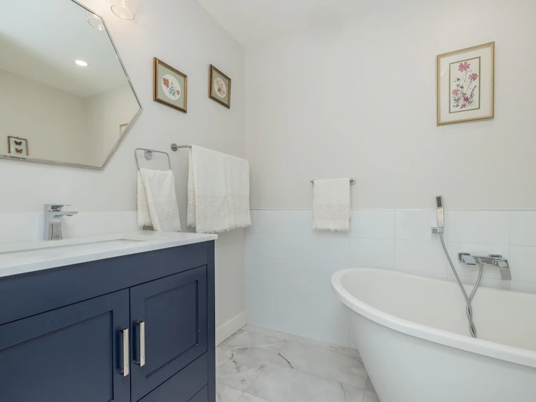 411-1785 Martin Drive, Surrey, BC, V4A 9T5 - 18