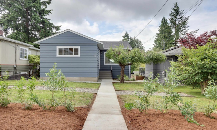 181 W Windsor Road