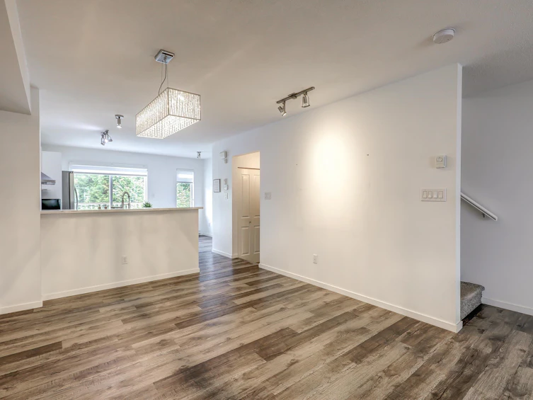 19-15155 62a Avenue, Surrey, BC, V3S 8A6 - 15