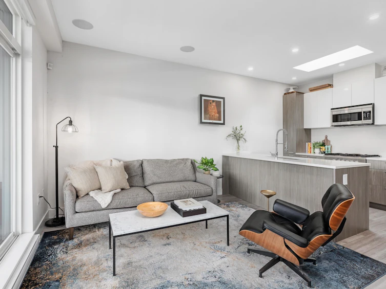 PH1-979 E 19th Avenue, Vancouver, BC, V5V 1K7 - 7