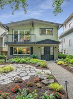 584 W 18th Avenue