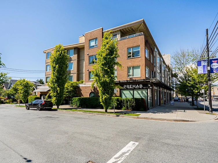 304-1689 E 13th Avenue, Vancouver, BC, V5N 0A5 - 2