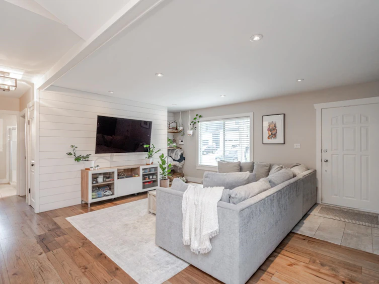 33986 Walnut Avenue, Abbotsford, BC, V2S 2S5 - 4