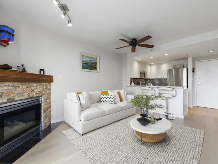 417-2255 W 4th Avenue, Vancouver, BC, V6K 1N9 - 4