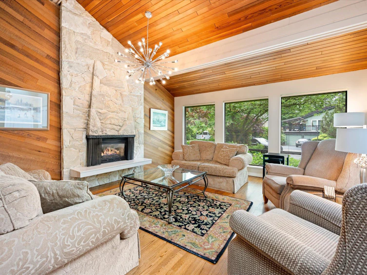 5436 Blueberry Lane, North Vancouver, BC, V7R 4N1 - 3