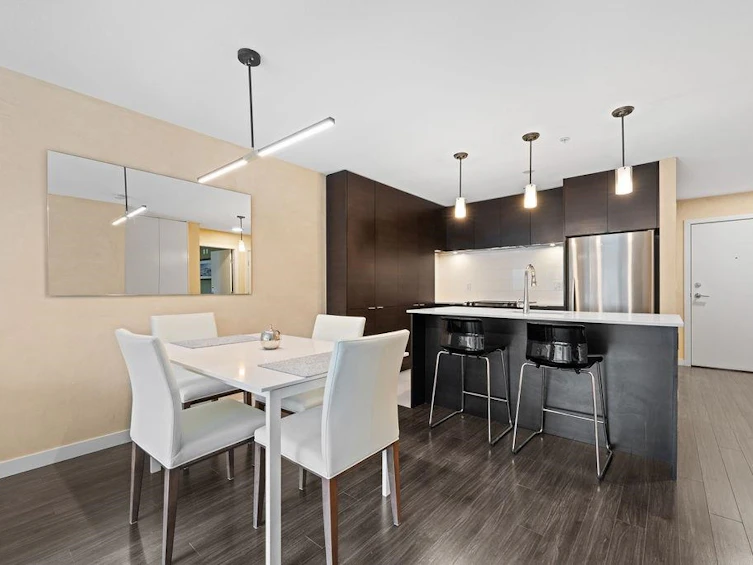 312-1679 Lloyd Avenue, North Vancouver, BC, V7P 0A9 - 3