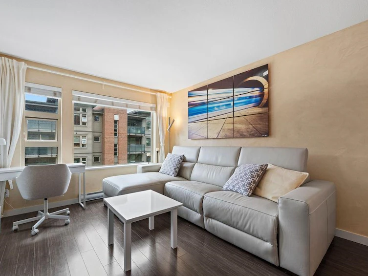 312-1679 Lloyd Avenue, North Vancouver, BC, V7P 0A9 - 4