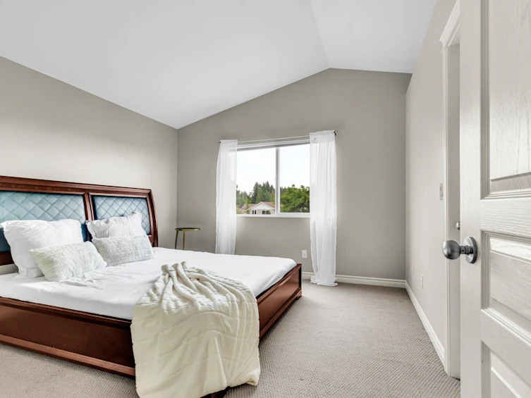 24372 103 Avenue, Maple Ridge, BC, V2W 2E7 - 16