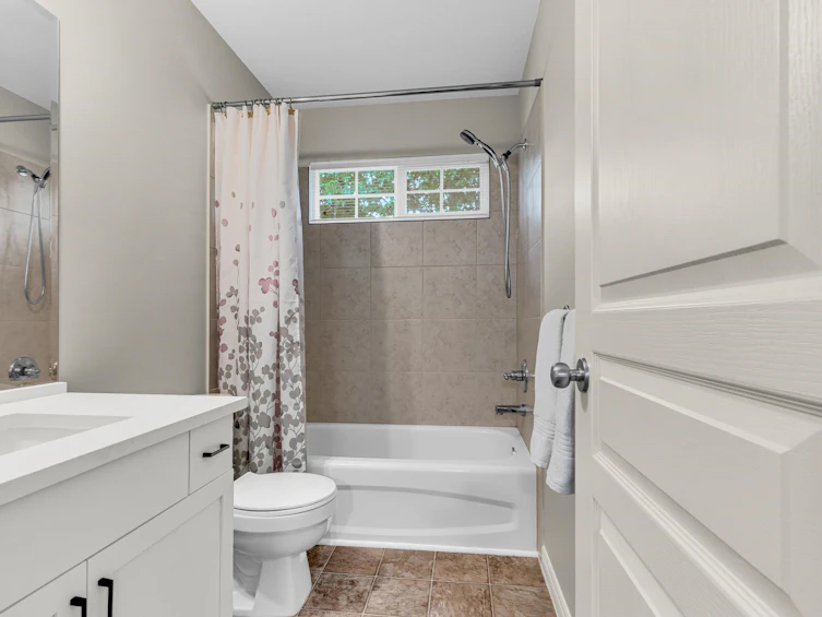 24372 103 Avenue, Maple Ridge, BC, V2W 2E7 - 21