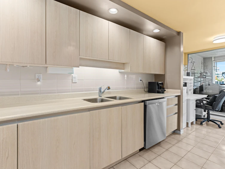 302-1012 Beach Avenue, Vancouver, BC, V6E 1T7 - 15