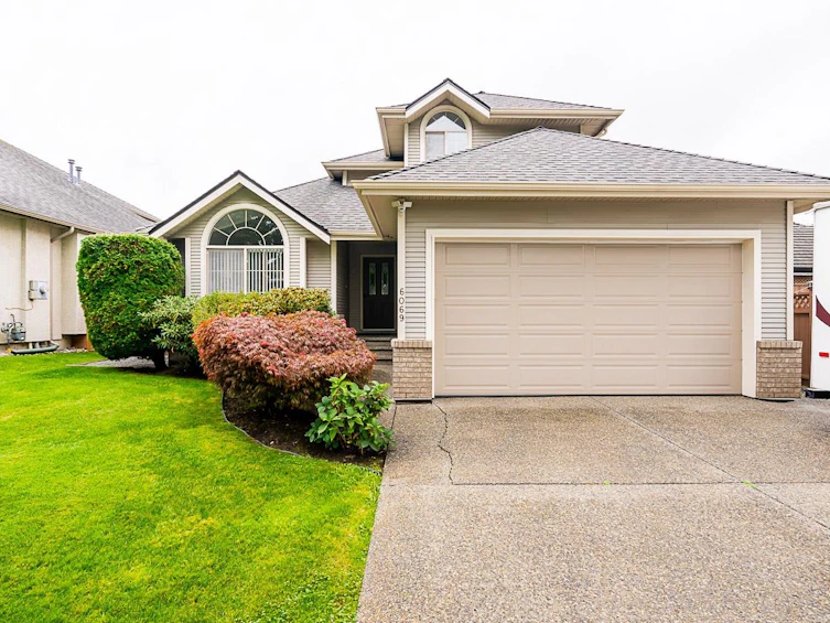 6069 169 Street, Surrey, BC, V3S 8X5 - 2