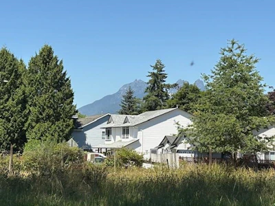 23315 122 Avenue - 5