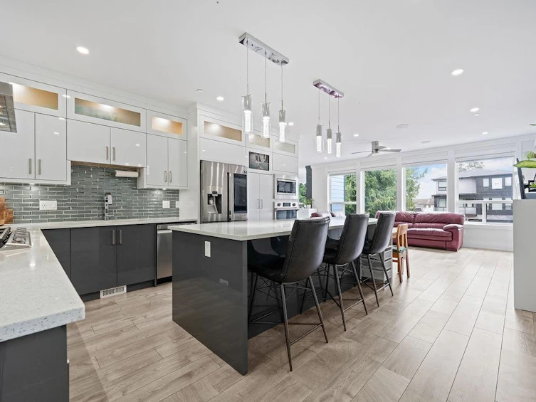 23079 Cliff Avenue, Maple Ridge, BC, V2X 3L9 - 2