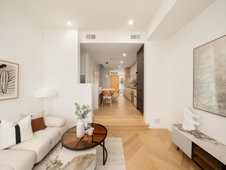 14-6778 Oak Street, Vancouver, BC, V6P 0L2 - 2