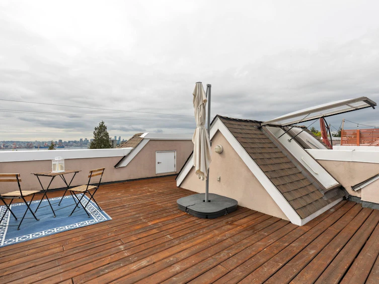 112-225 E 6th Street, North Vancouver, BC, V7L 1P4 - 2