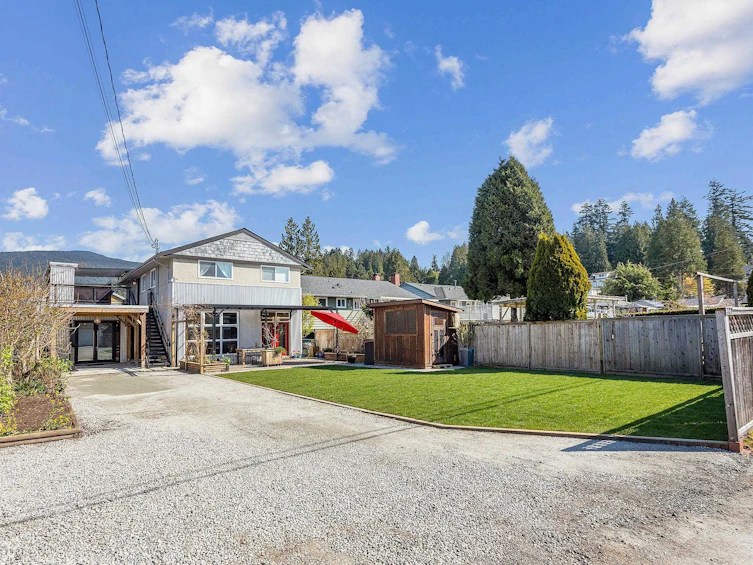 329 E 19th Street, North Vancouver, BC, V7L 2Z4 - 30